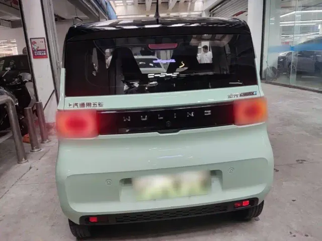 Wuling Hongguang Mini EV — Фото автомобиля 5