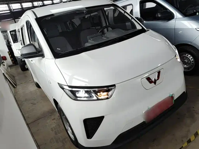 Wuling Yangguang — Фото автомобиля 21