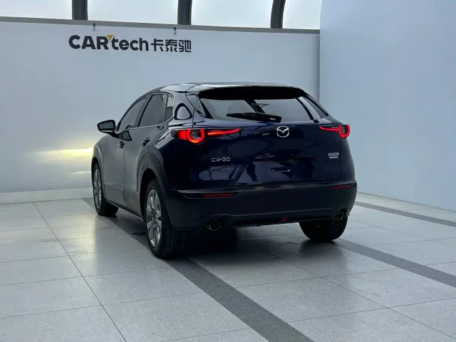 Mazda CX-30 — Фото автомобиля 3