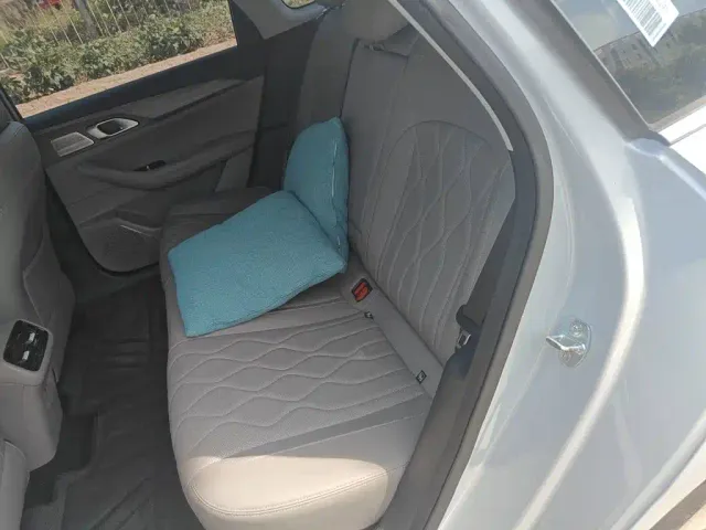 Geely Galaxy A7 EV — Фото автомобиля 13