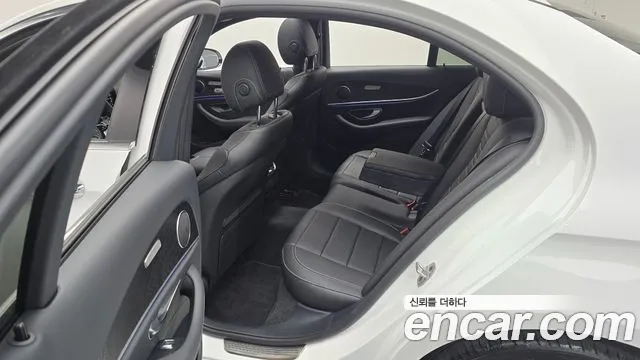 Mercedes-Benz E-Class W213 — Фото автомобиля 11