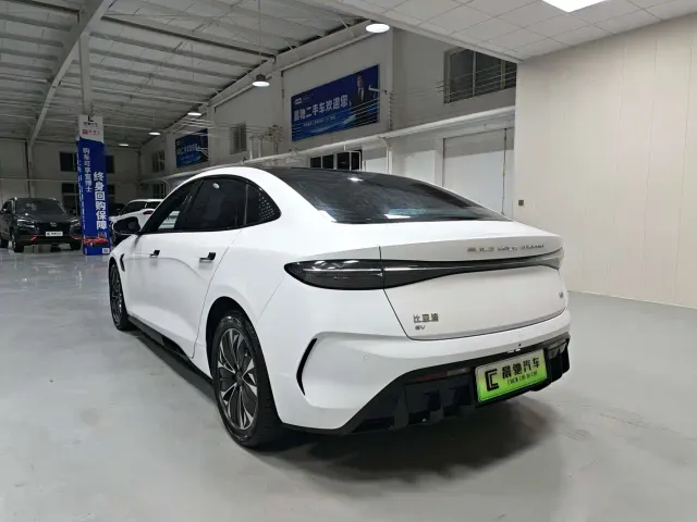 BYD Seal — Фото автомобиля 6