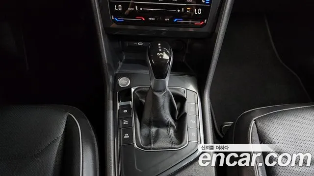 Volkswagen Tiguan — Фото автомобиля 9