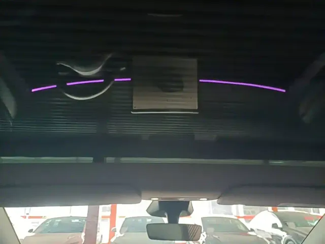 Tesla Model Y — Фото автомобиля 17