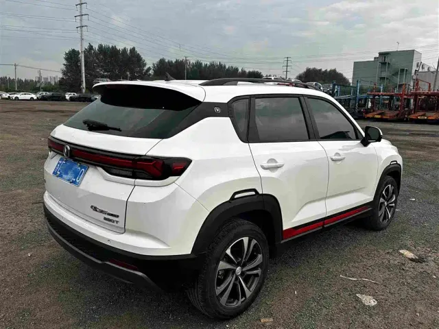 Changan CS35 Plus — Фото автомобиля 14