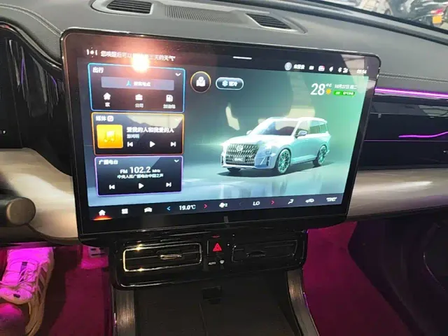 GAC Trumpchi GS8 — Фото автомобиля 12