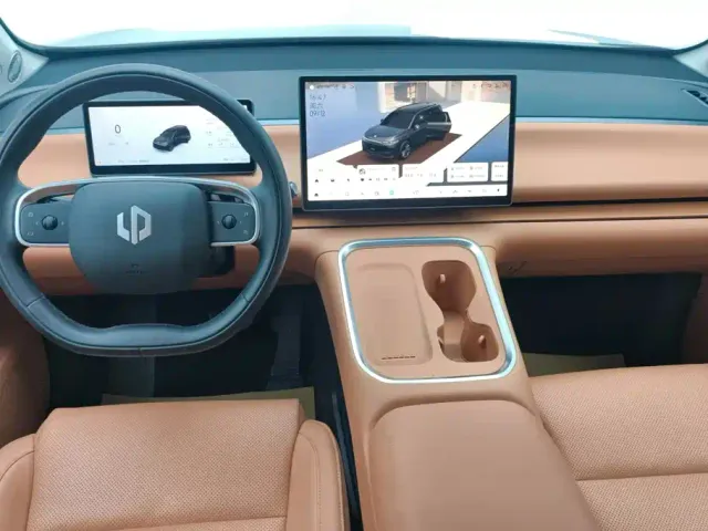 Leapmotor C16 — Фото автомобиля 12
