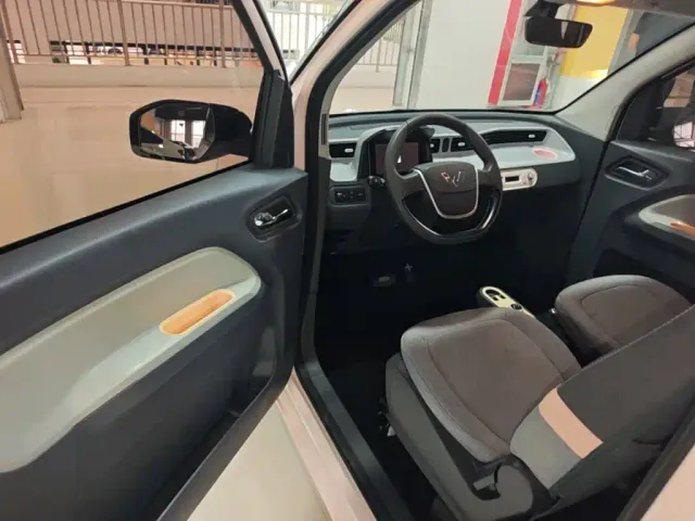 Wuling Hongguang Mini EV — Фото автомобиля 15