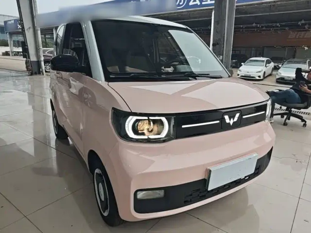 Wuling Hongguang Mini EV — Фото автомобиля 3