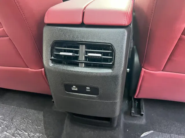 Jetour X70 Plus — Фото автомобиля 14