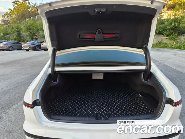Hyundai Grandeur GN7 — Фото автомобиля 20