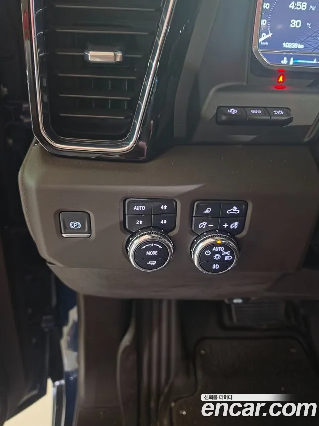 GMC Sierra — Фото автомобиля 9
