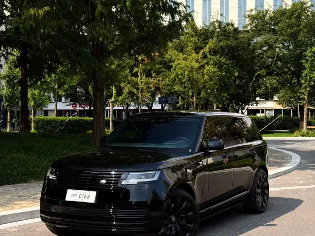 Фотография автомобиля — Land Rover Range Rover