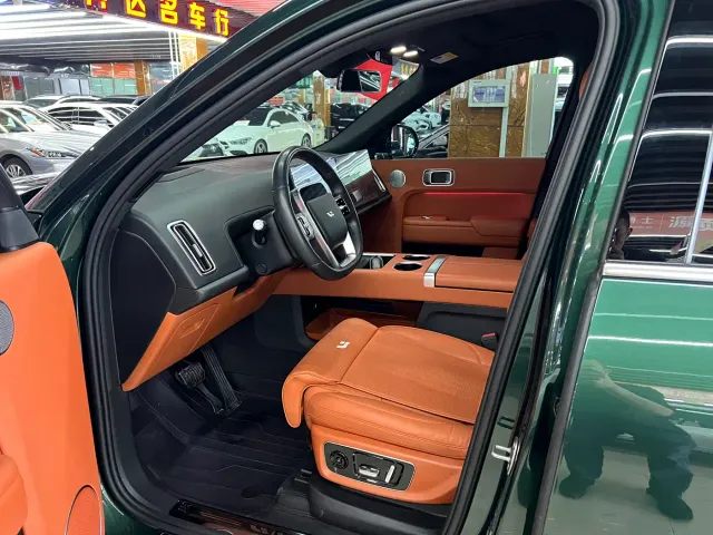 Li Auto L9 — Фото автомобиля 5