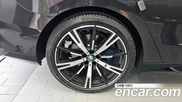 BMW 5-Series 5 серия (G60) 530i xDrive M Sport — Фото автомобиля 4