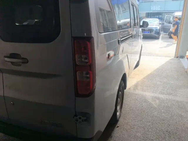 Wuling Yangguang — Фото автомобиля 23