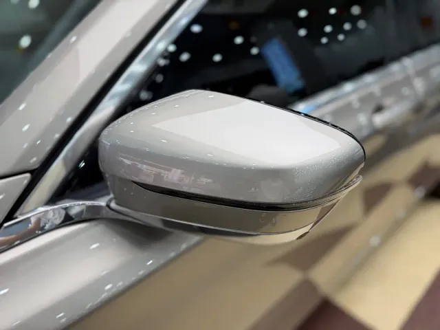 BMW 7 Series — Фото автомобиля 24