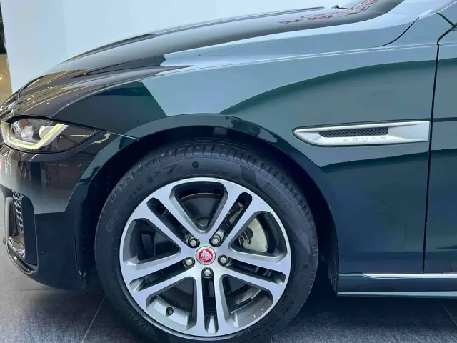 Jaguar XEL — Фото автомобиля 28