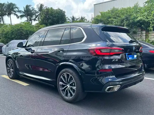 BMW X5 — Фото автомобиля 7