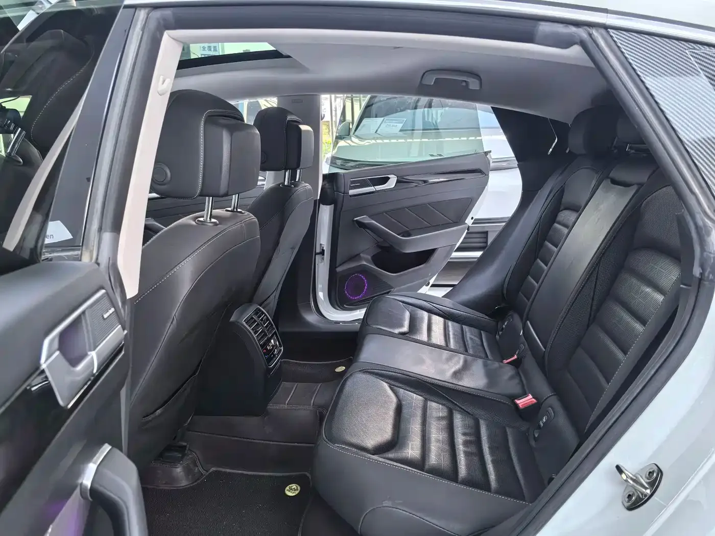 Volkswagen FAW-Volkswagen CC 2021 380TSI Eye-catching Edition — Фото автомобиля 10