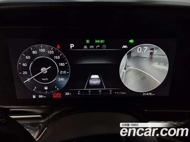 Kia Carnival Generation 4 — Фото автомобиля 14