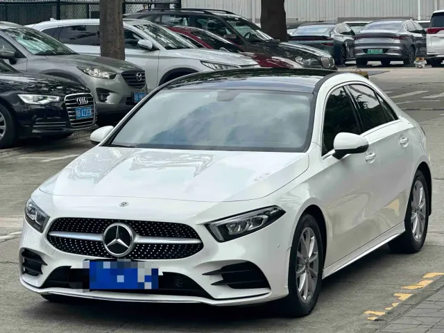 Фотография автомобиля — Mercedes-Benz A-Class