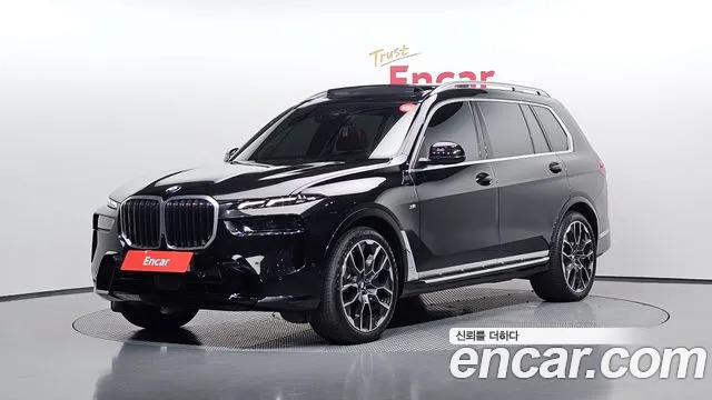 Фотография автомобиля — BMW X7 G07