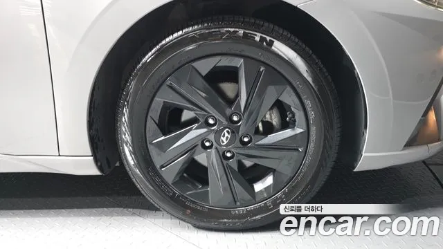 Hyundai AVANTE Smart — Фото автомобиля 17
