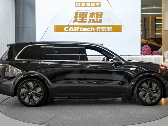 Li Auto L9 — Фото автомобиля 4