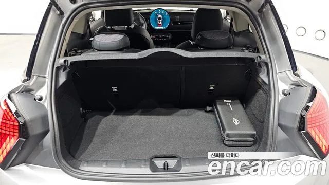 Mini Cooper — Фото автомобиля 18
