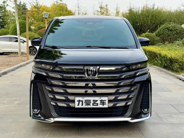 Toyota Vellfire — Фото автомобиля 2