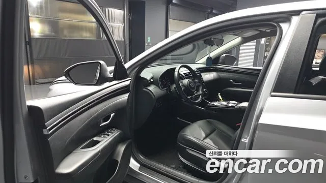 Hyundai Tucson Tucson (NX4) Дизель 2.0 2WD — Фото автомобиля 10