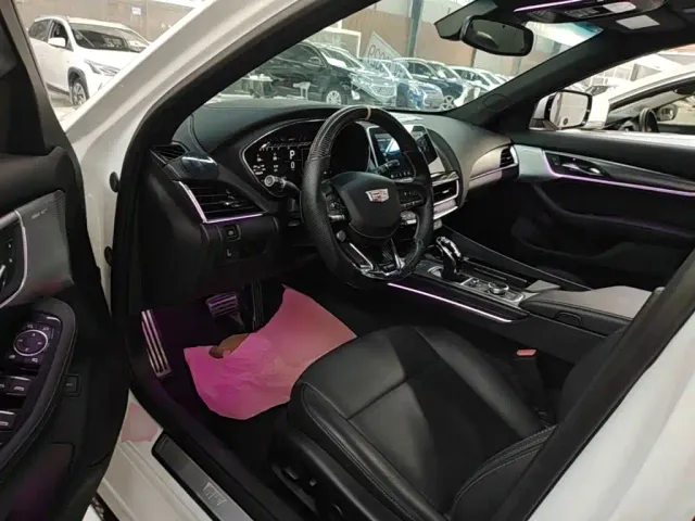 Cadillac CT5 — Фото автомобиля 15