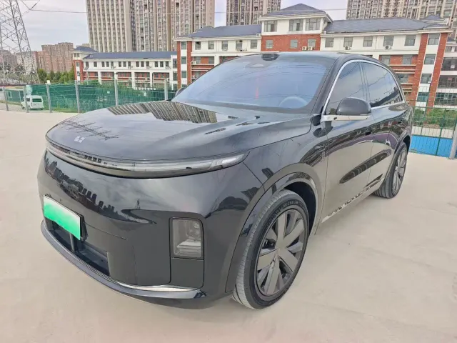 Фотография автомобиля — Li Auto L8