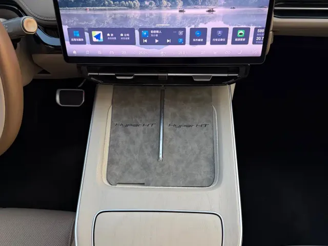 GAC Hyptec HT — Фото автомобиля 14