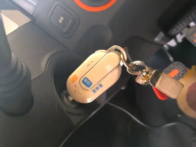 Wuling Hongguang Mini EV — Фото автомобиля 16