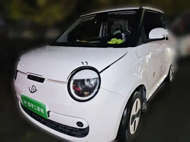 Фотография автомобиля — Changan Lumin