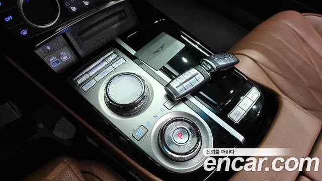 Genesis G80 RG3 — Фото автомобиля 12