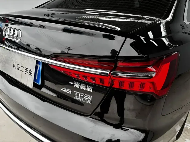 Audi A6L — Фото автомобиля 8