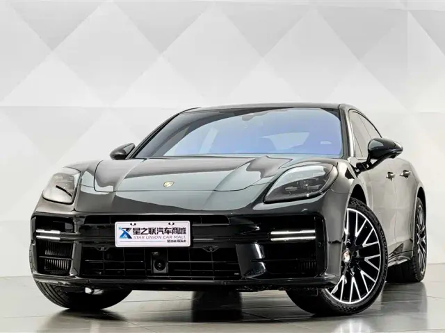 Porsche Panamera — Фото автомобиля 3