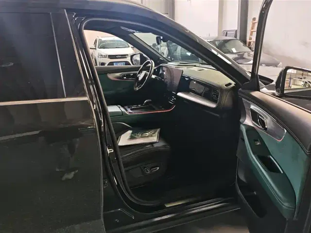 GAC Trumpchi GS8 — Фото автомобиля 8
