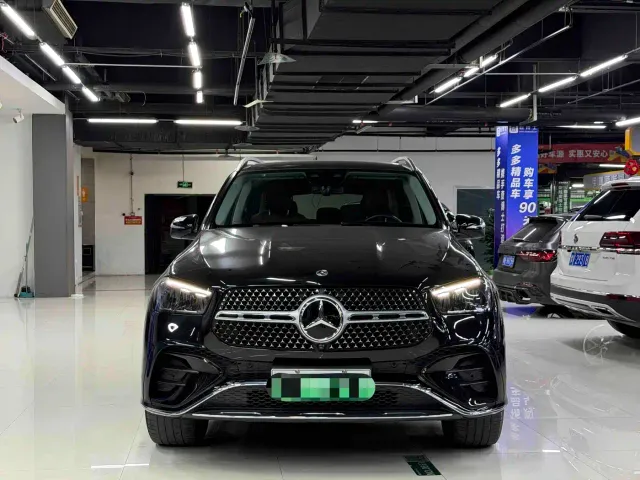 Mercedes-Benz GLE-Class — Фото автомобиля 2