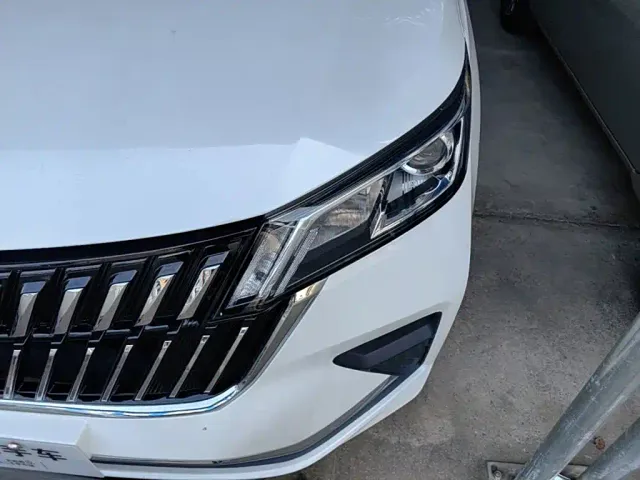 Wuling Jiachen — Фото автомобиля 23