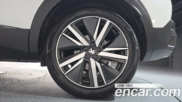 Peugeot 3008 — Фото автомобиля 6