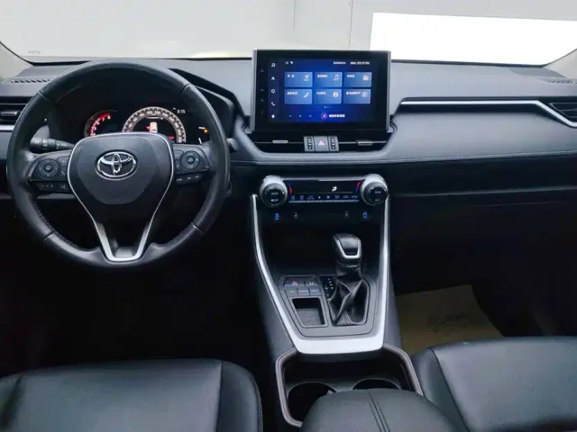 Toyota RAV4 — Фото автомобиля 12