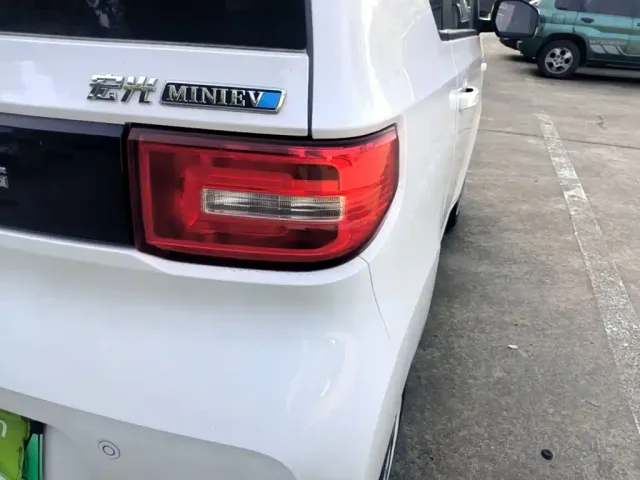 Wuling Hongguang Mini EV — Фото автомобиля 7