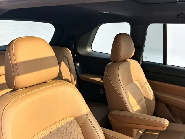 Li Auto ONE — Фото автомобиля 9