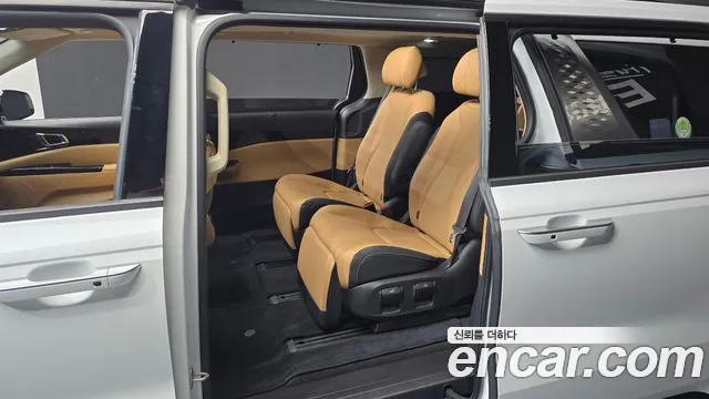 Kia Canival Carnival 4 поколение Бензин 7 мест Noblesse — Фото автомобиля 11