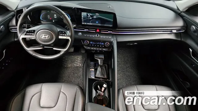 Hyundai Avante CN7 — Фото автомобиля 10