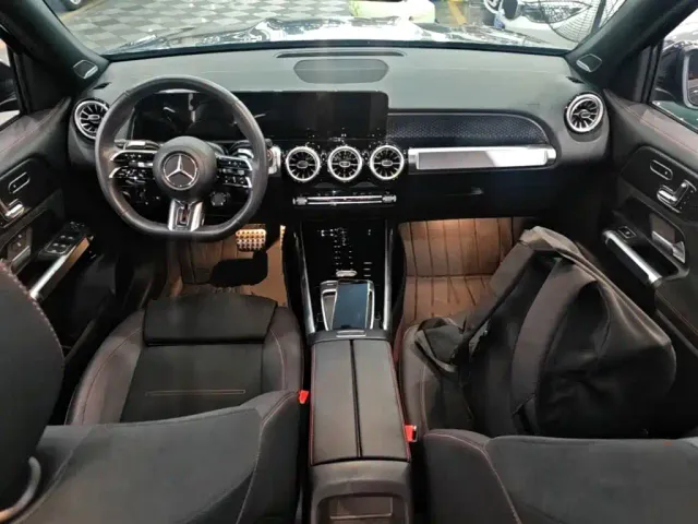 Mercedes-Benz GLB AMG — Фото автомобиля 9